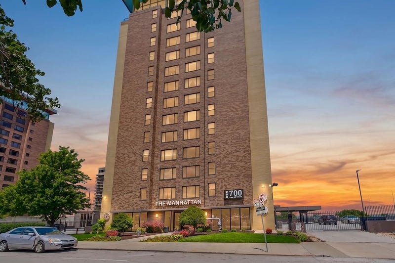 700 8th St #5K, Kansas City, MO 64106