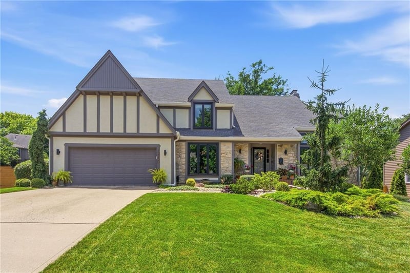 12130 Bluejacket St, Overland Park, KS 66213