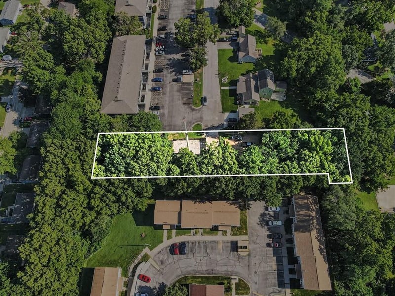 401 Skyline Dr, Liberty, MO 64068