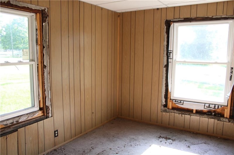 118 Oak St, Mulberry, KS 66756