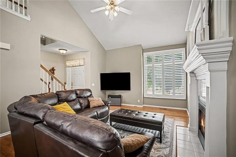 304 Shannon Ave, Smithville, MO 64089