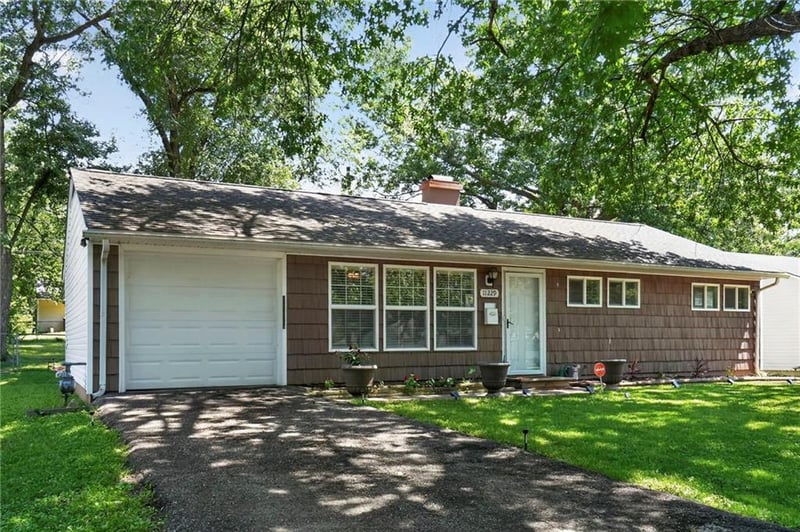 11229 Corrington Ave, Kansas City, MO 64134