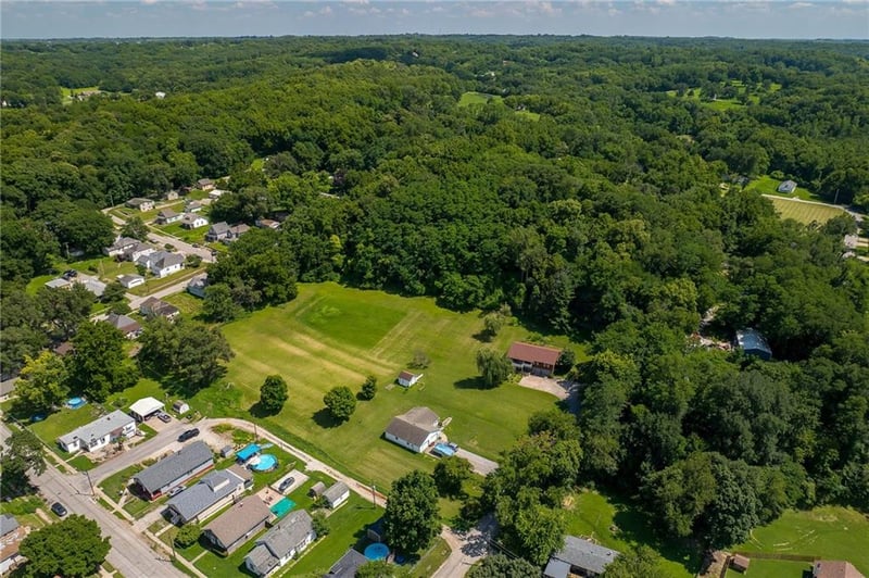 6401 1st St, St Joseph, MO 64504