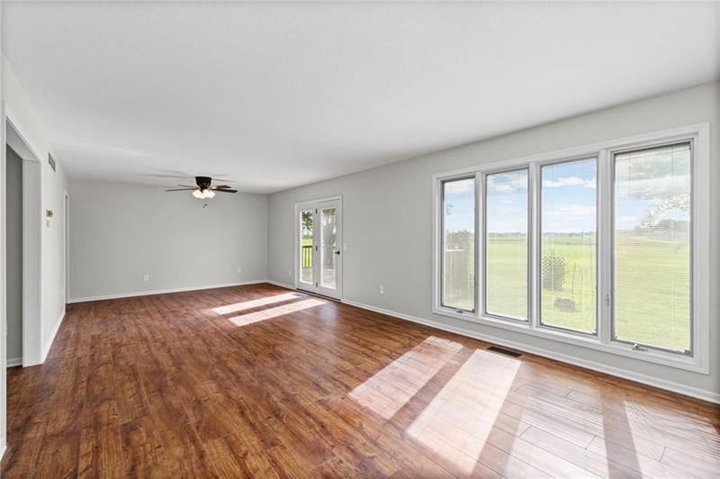 36 Hubbard Pl, Lathrop, MO 64465