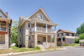 708 E 34th St, Kansas City, MO 64109