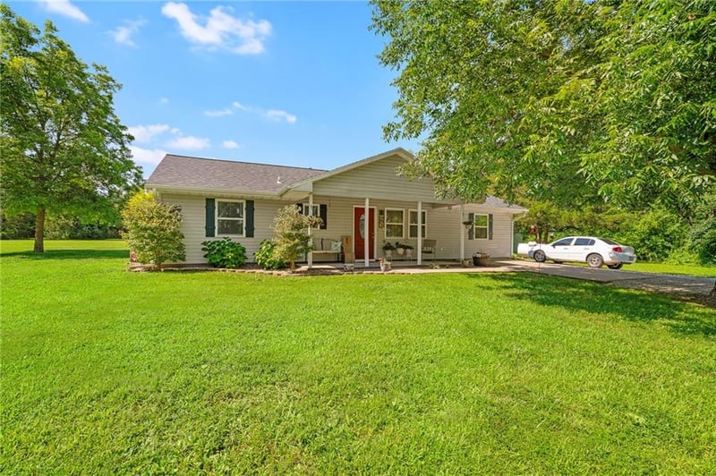 15562 Kaw Rapids Rd, Nevada, MO 64772