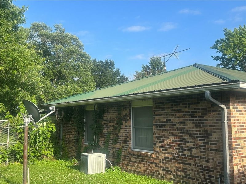 1099 50 Hw, Knob Noster, MO 65336