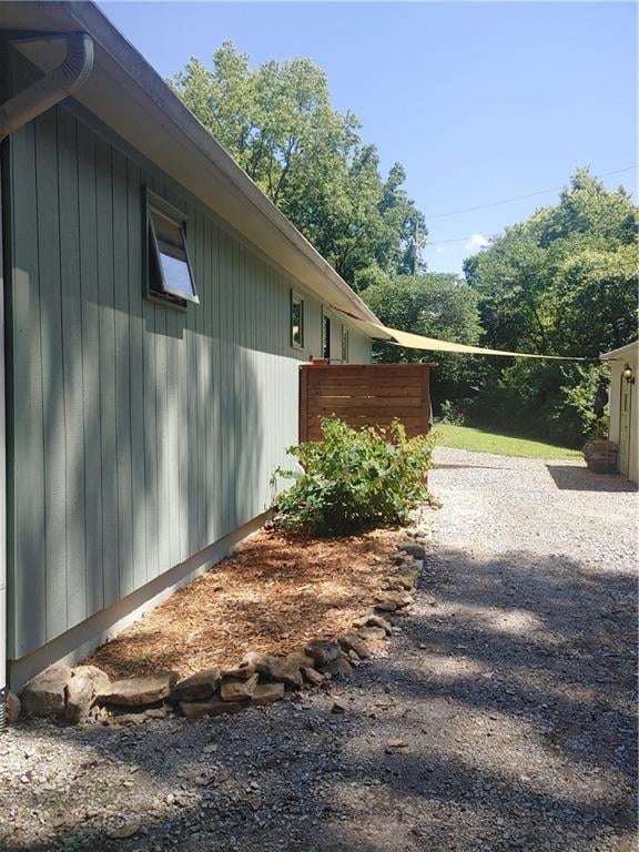 9794 Glenwood Dr, Ozawkie, KS 66070