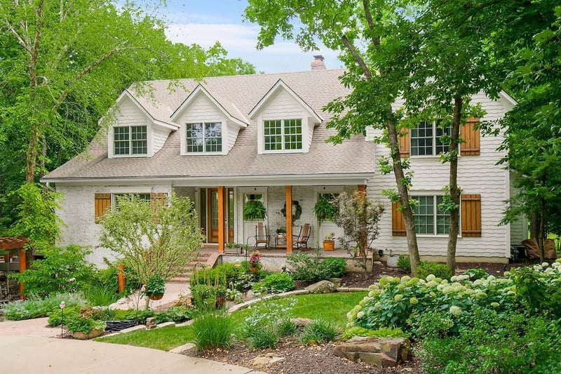 6215 Arapahoe St, Shawnee, KS 66226