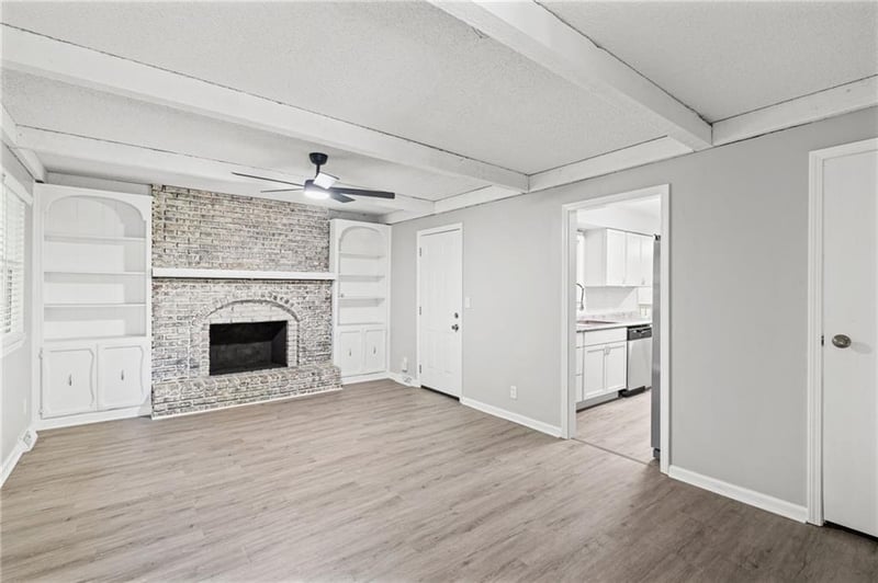 403 Kingsley Ave, Liberty, MO 64068