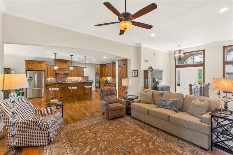 9404 93rd Ter, Kansas City, MO 64157