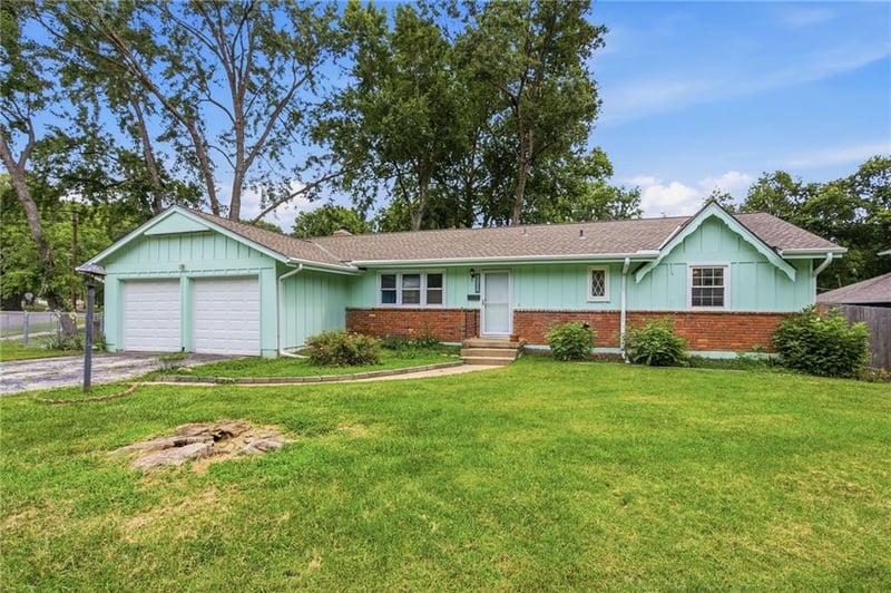 9307 Craig Dr, Overland Park, KS 66212