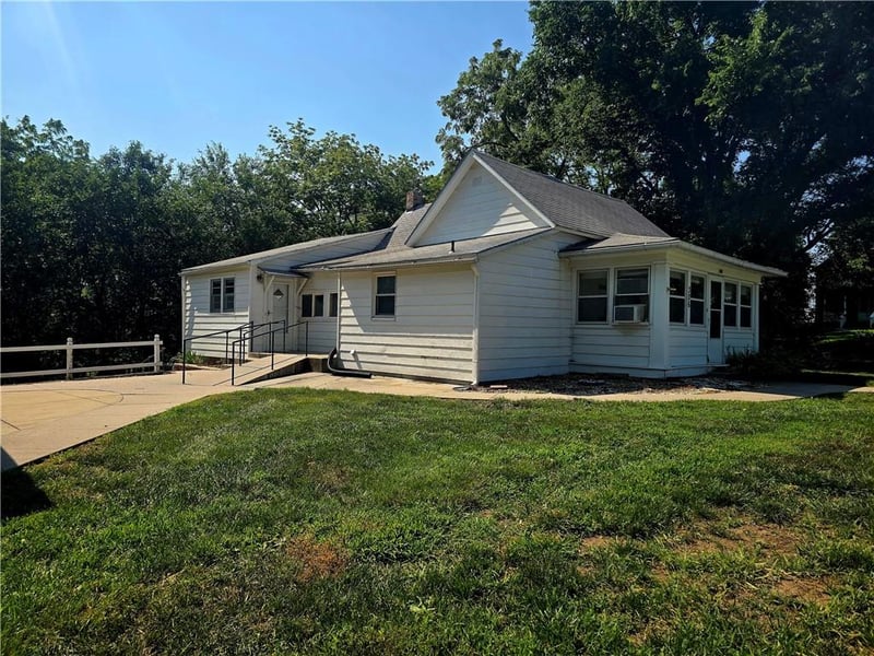 306 Washington St, Rock Port, MO 64482