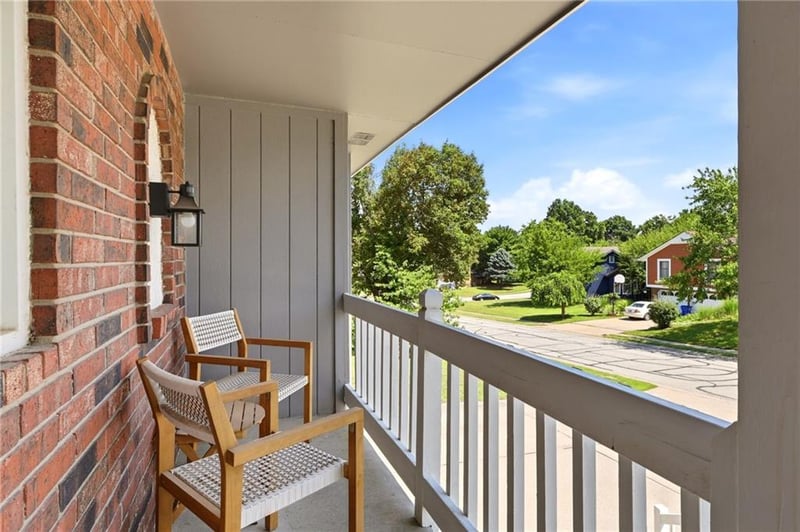 1100 Deerbrook Ter, Lee's Summit, MO 64086