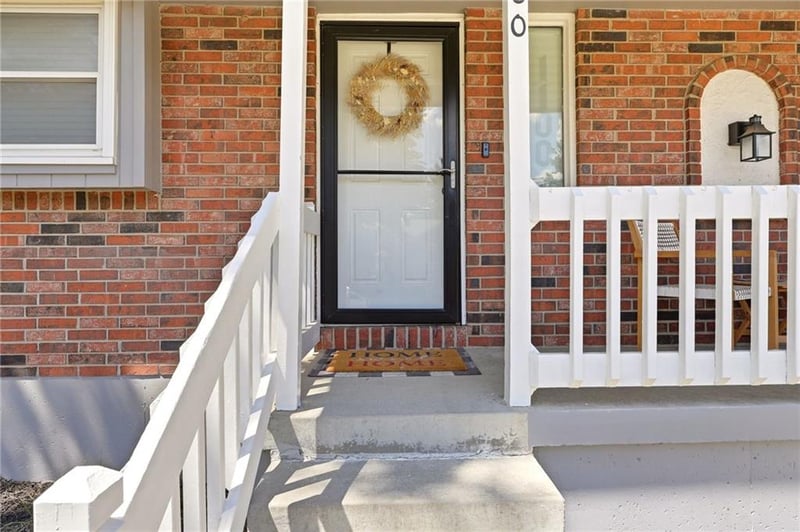 1100 Deerbrook Ter, Lee's Summit, MO 64086