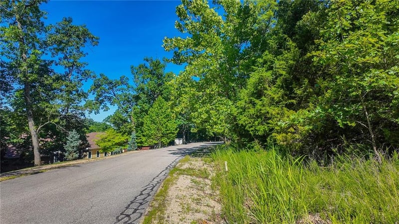 Grand Cove Rd, Sunrise Beach, MO 65079
