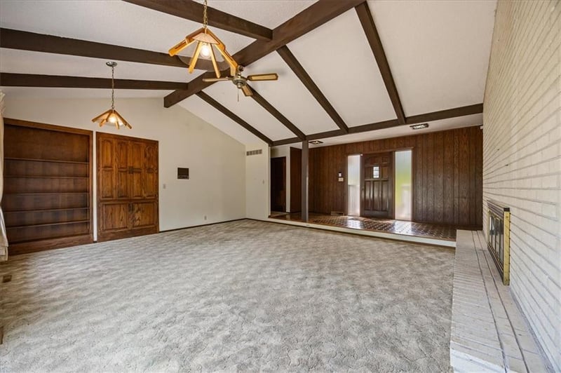 13312 Riverview Ave, Bonner Springs, KS 66012