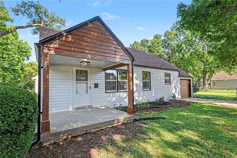 5016 51st St, Roeland Park, KS 66205