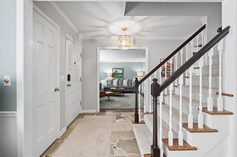 2700 104th Ter, Leawood, KS 66206