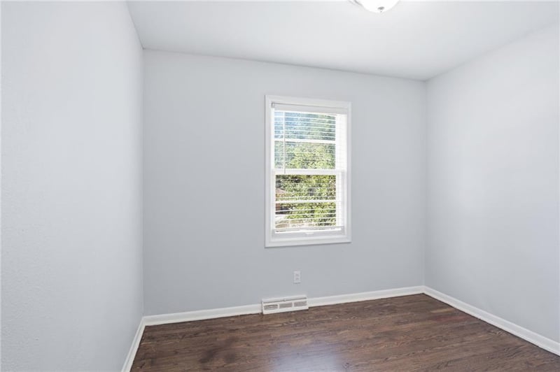 8602 110th St, Kansas City, MO 64134