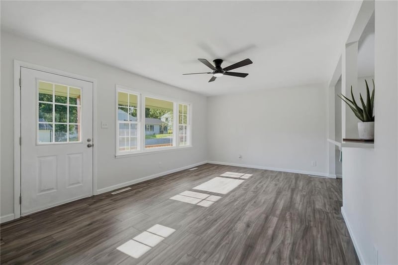 209 Western St, Leavenworth, KS 66048
