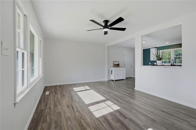 209 Western St, Leavenworth, KS 66048