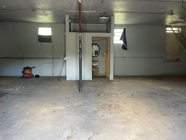 420 7th Ter, Blue Springs, MO 64015