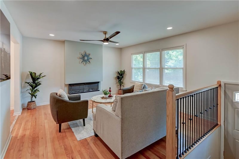9732 E 50th St, Kansas City, MO 64133