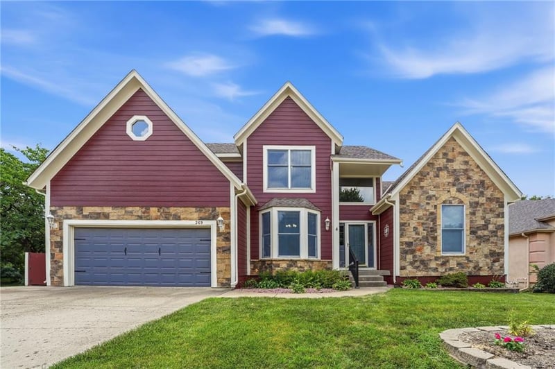 269 Overlook St, Olathe, KS 66061