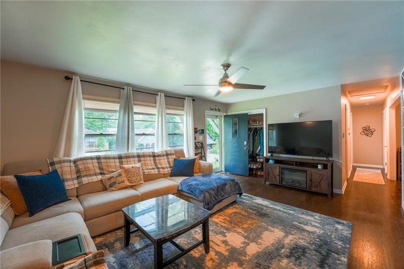 8312 Highland Ave, Kansas City, MO 64131