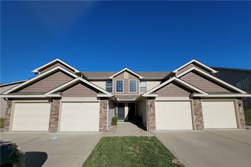 4318 83rd St, Kansas City, MO 64119