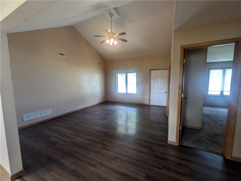 306 4th St, Odessa, MO 64076