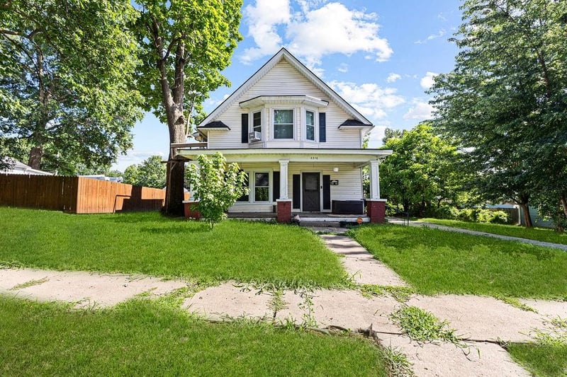 3316 Renick St, St Joseph, MO 64507