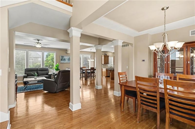 22504 55th Ter, Shawnee, KS 66226