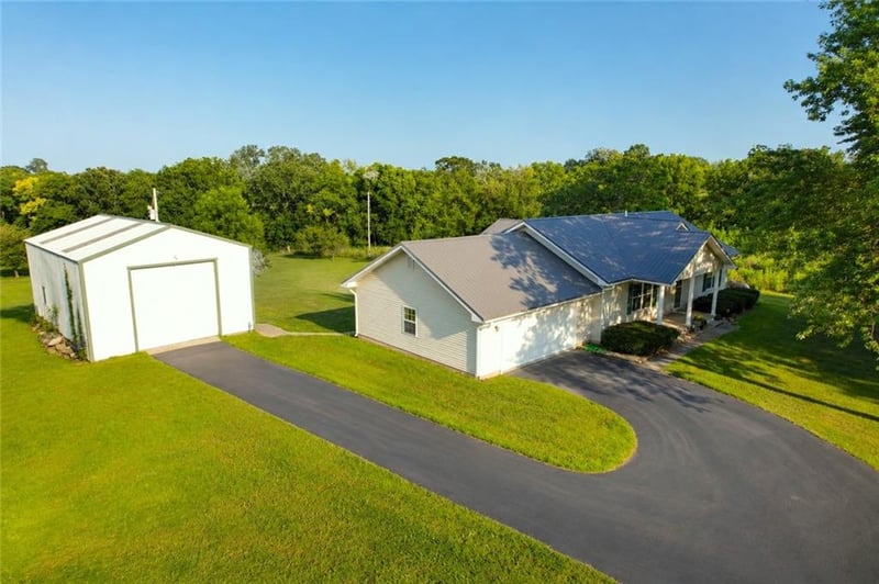 13519 Crowley Rd, Rayville, MO 64084