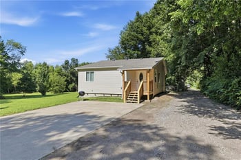 3002 N 121 Ter, Kansas City, KS 66109