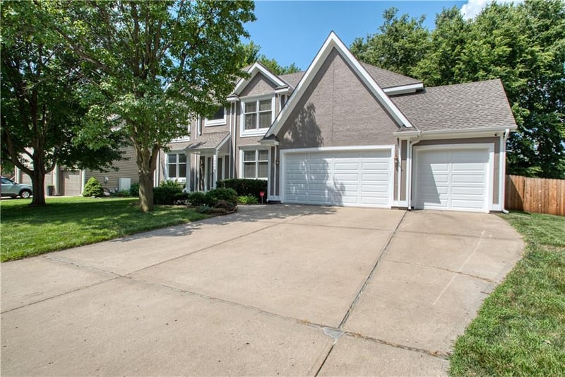 7704 N Shannon Ave, Kansas City, MO 64152