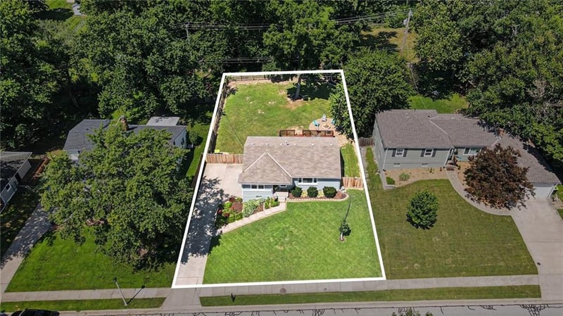 6000 Goodman St, Merriam, KS 66202