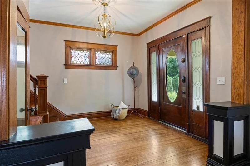 4310 Campbell St, Kansas City, MO 64110