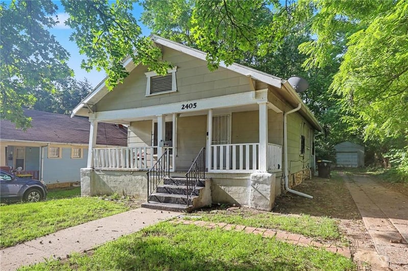 2405 E 68th St, Kansas City, MO 64132