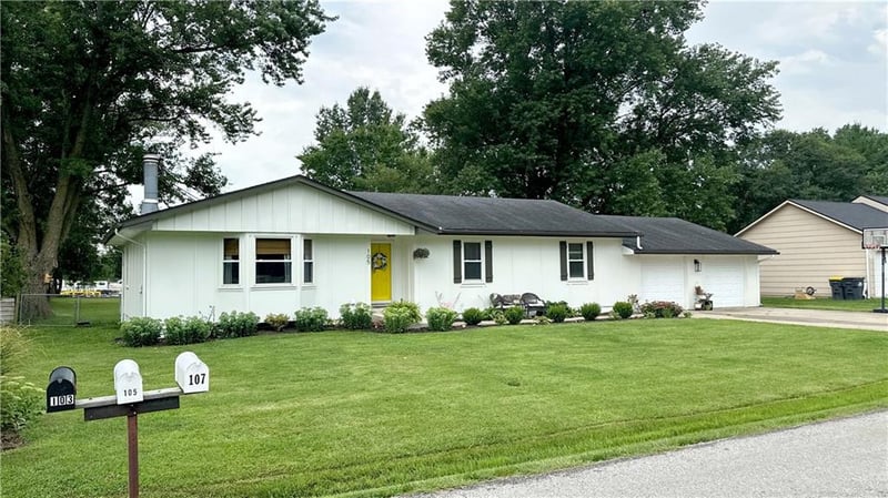 105 Broadway St, Grain Valley, MO 64029