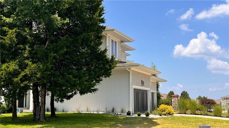 22315-22317 76th St, Shawnee, KS 66227