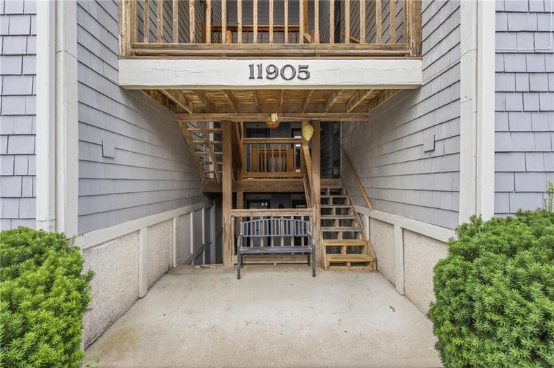 11905 58th Ter #E, Shawnee, KS 66216