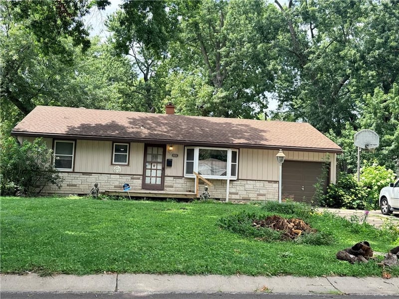 9006 74th Ter, Kansas City, MO 64133