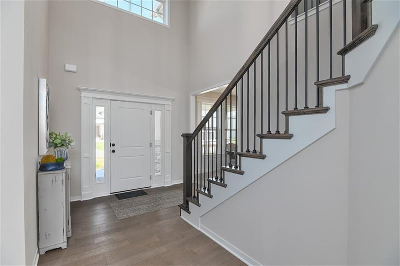 6003 Apache Dr, Shawnee, KS 66226