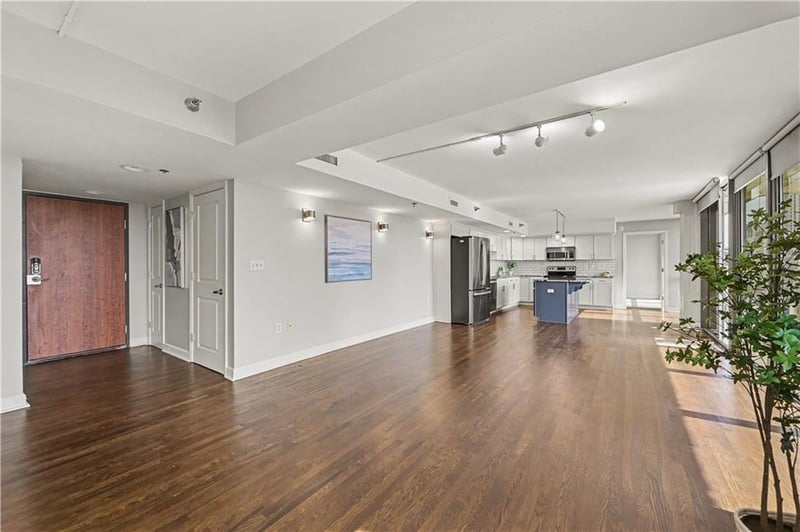 600 Admiral Blvd #1205, Kansas City, MO 64106