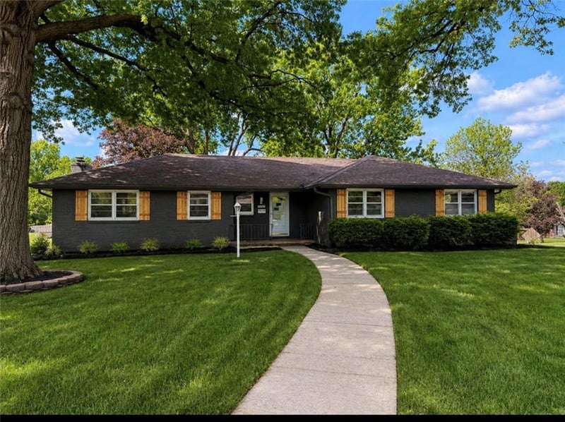 6100 Englewood Ave, Raytown, MO 64133
