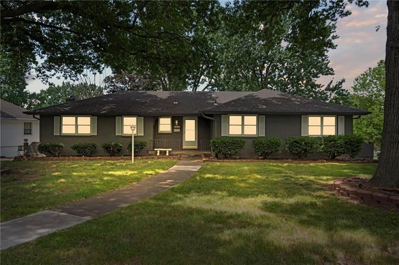 6100 Englewood Ave, Raytown, MO 64133