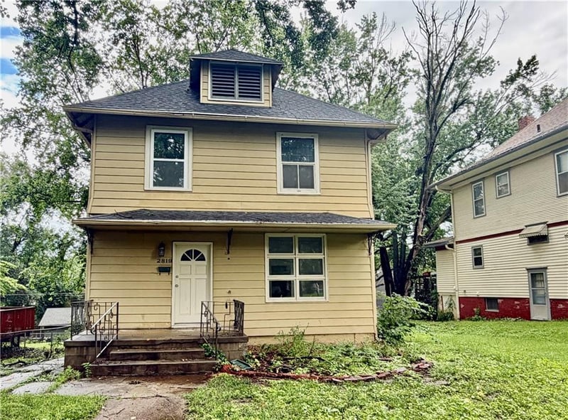 2819 Sacramento St, St Joseph, MO 64507