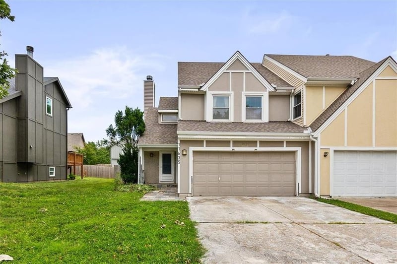 11635 Garnett St, Overland Park, KS 66210